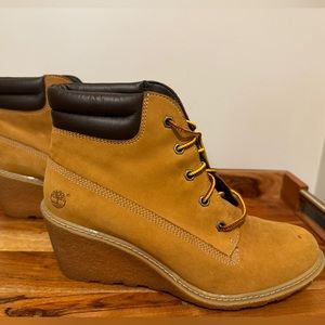 TIMBERLAND WEDGE BOOTS